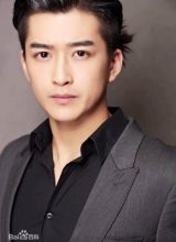 Фэн Сяо Тун